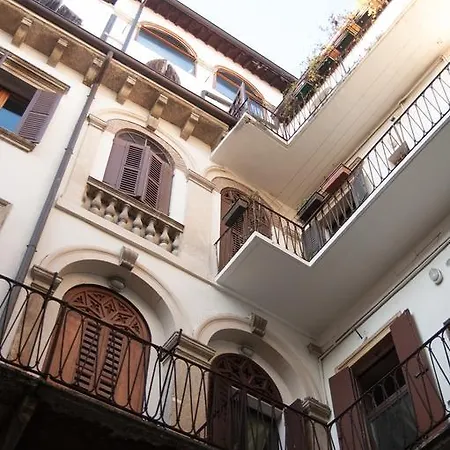 شقة Affresco فيرونا