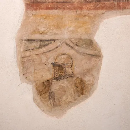 Affresco Apartment *